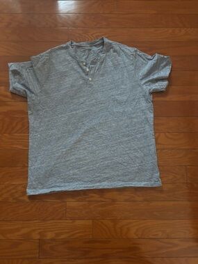 Men's Heather Gray Short-Sleeve Henley Polo